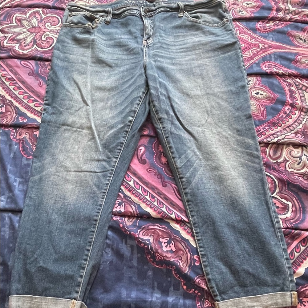 Ava & Viv Boyfriend Crop Jeans